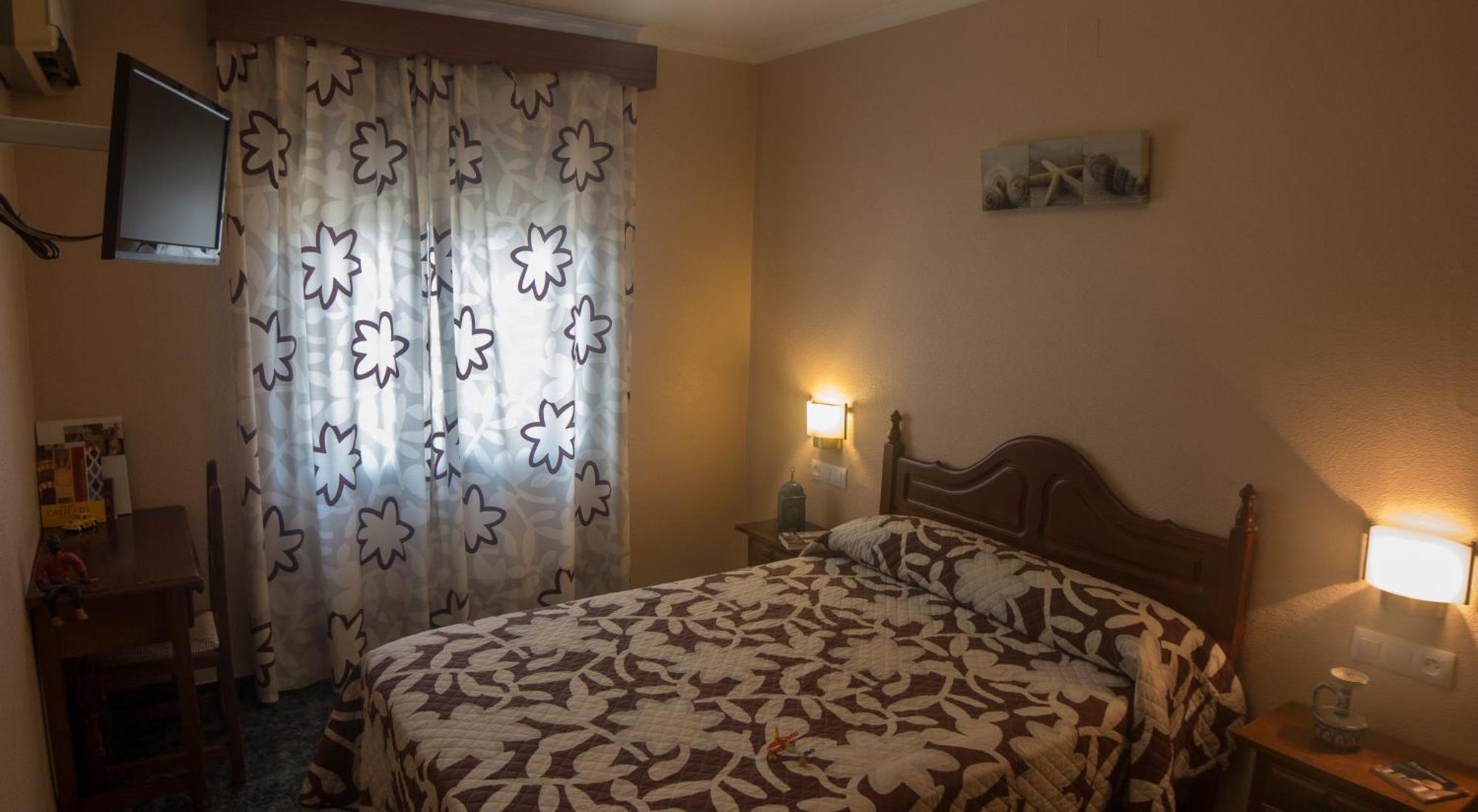 Hostal Restaurante El Cary Montemayor Kültér fotó